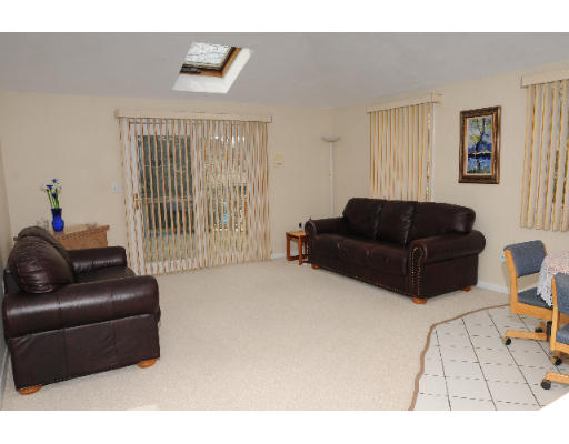 9 Jeanne Road Randolph, MA 02368 - Photo 6 of 14 Gallery Image 6