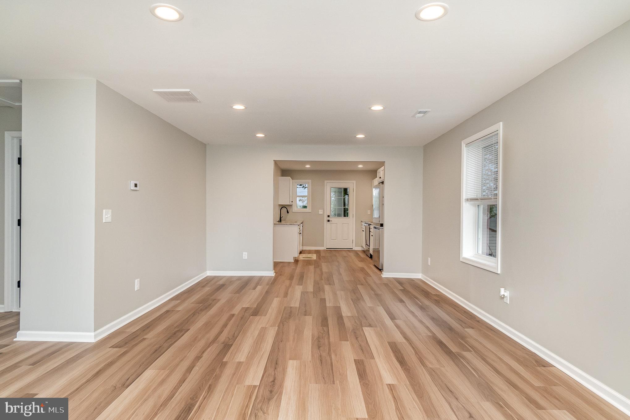 27 Compass Road Middle River, MD 21220 - Photo 4 of 27