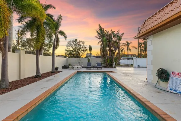 $9,750 | 7100 Park Street South, St. Petersburg, FL 33707