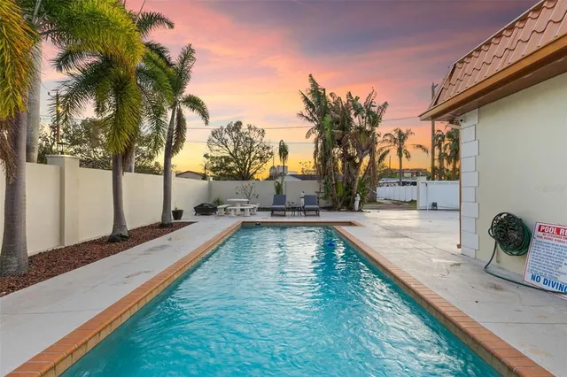 $9,750 | 7100 Park Street South, St. Petersburg, FL 33707