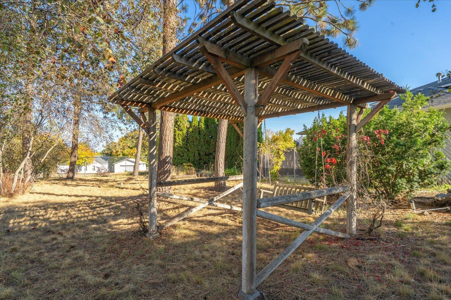 3510 South Cook Street Spokane, WA 99223 - Photo 3 of 6