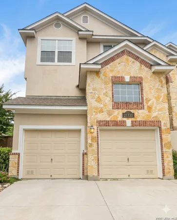 $3,000 | 21335 La Pena Drive, San Antonio, TX 78258
