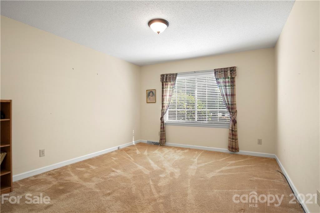 8665 Island Point Road Sherrills Ford, NC 28673 - Photo 22 of 40 Gallery Image 22