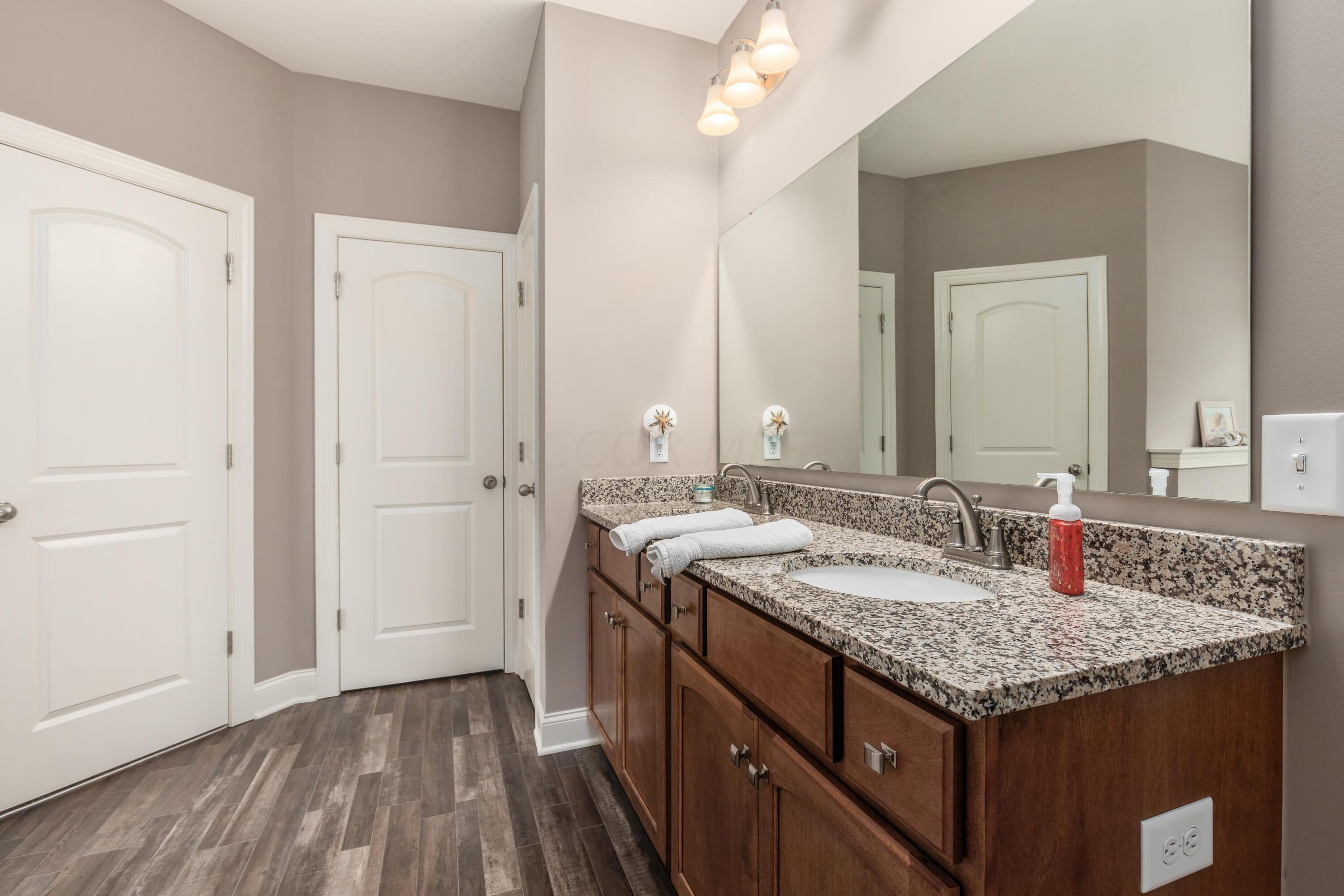885 Shanahan Road Lewis Center, OH 43035 - Photo 11 of 35 B-885_Shanahan-041