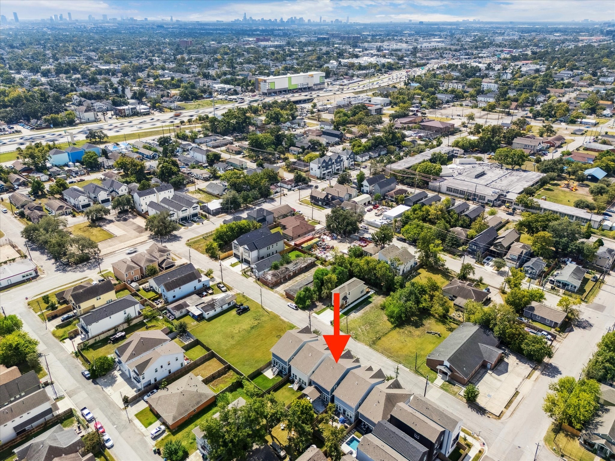 3404 Castor Street Houston, TX 77022 - Photo 28 of 30 an aerial view of residential houses with outdoor space