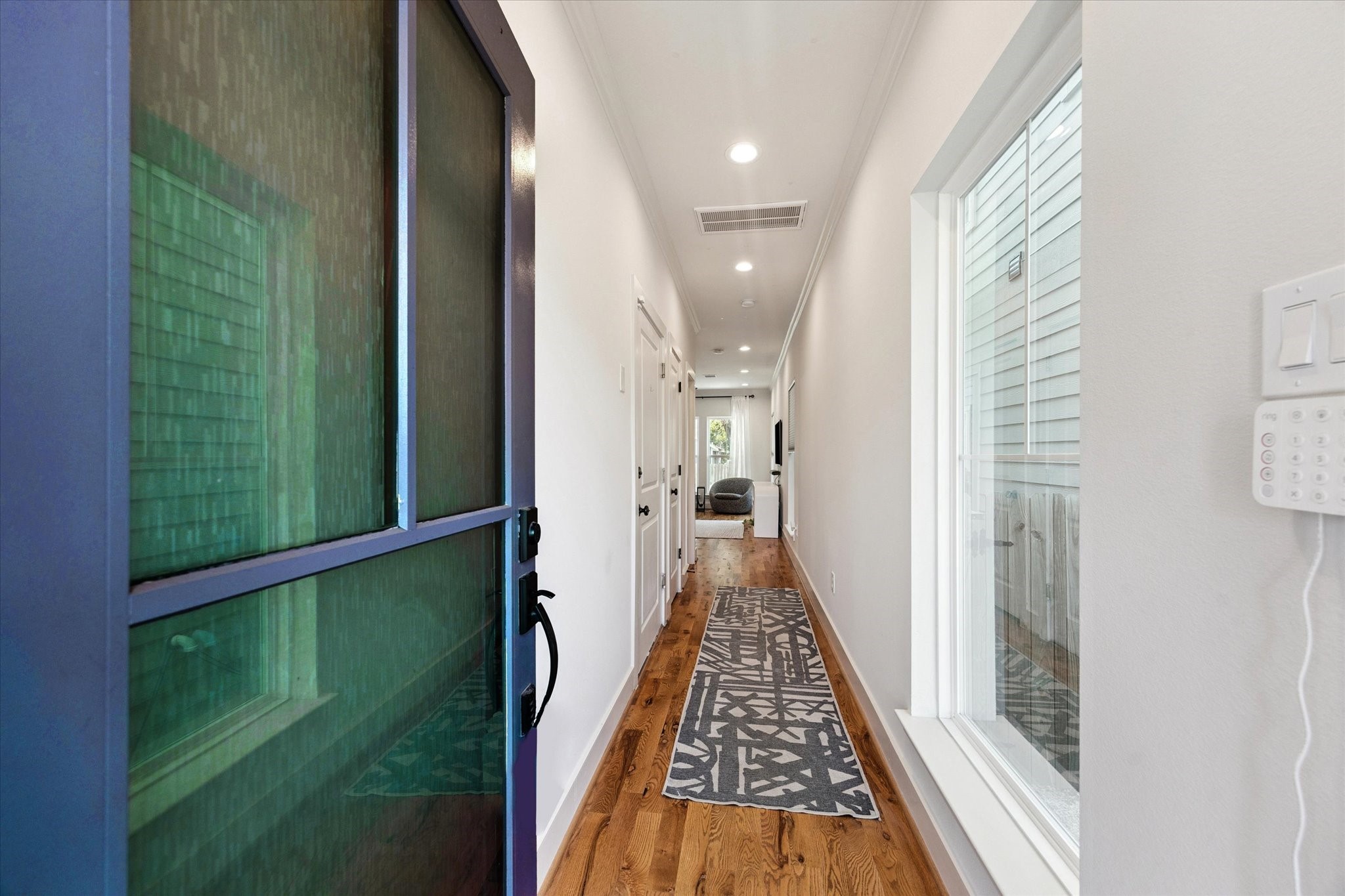 3404 Castor Street Houston, TX 77022 - Photo 5 of 30