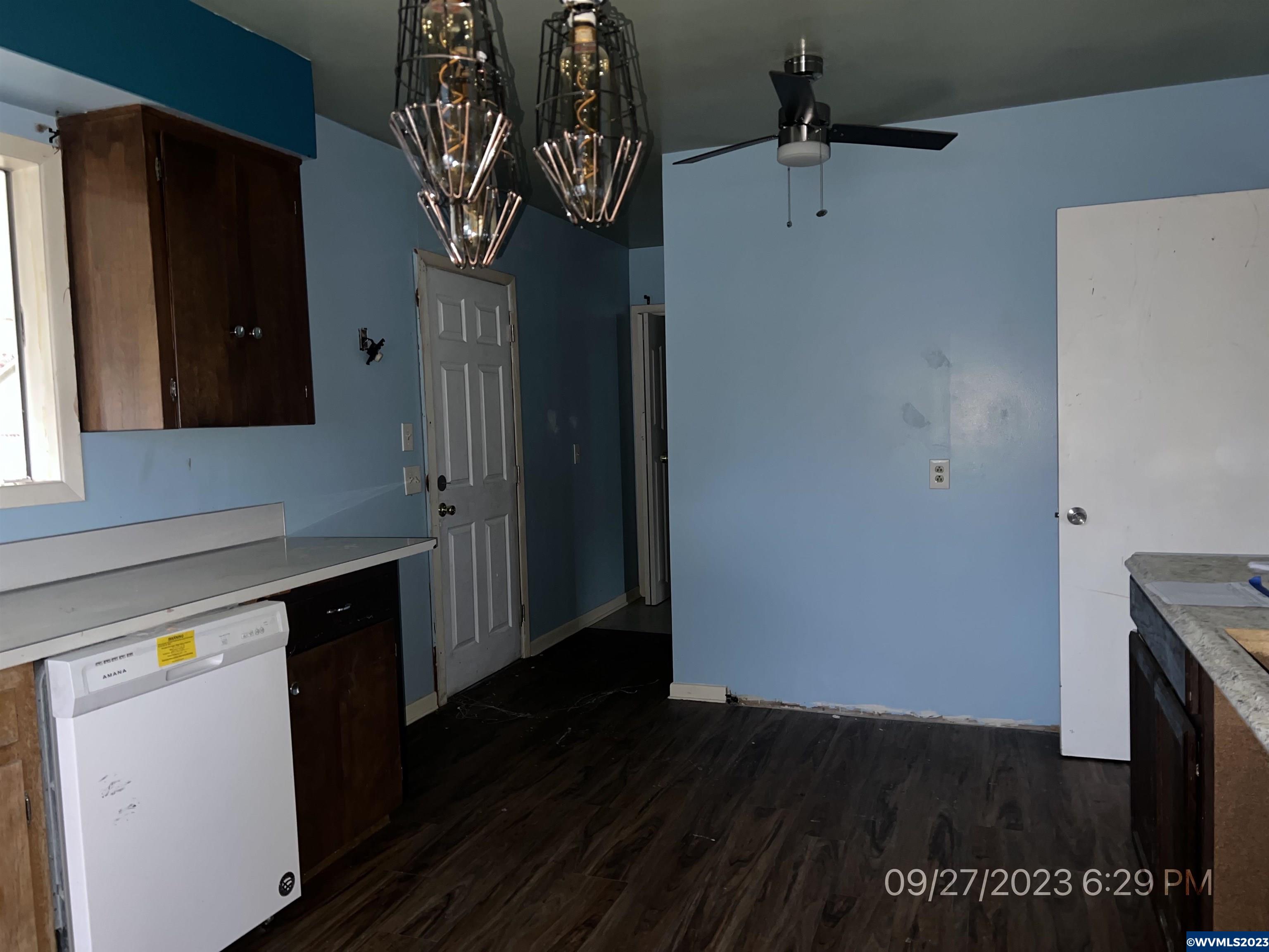 534 Southeast Chicago Street Albany, OR 97321 - Photo 9 of 30