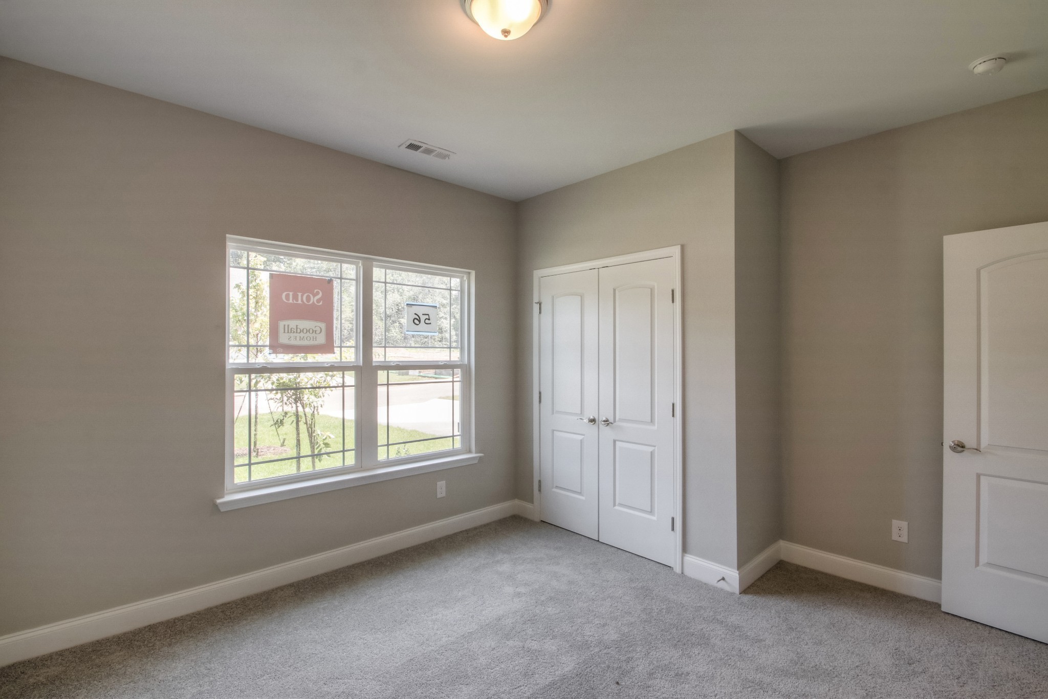 1529 Holton Road Gallatin, TN 37066 - Photo 15 of 33 an empty room with windows