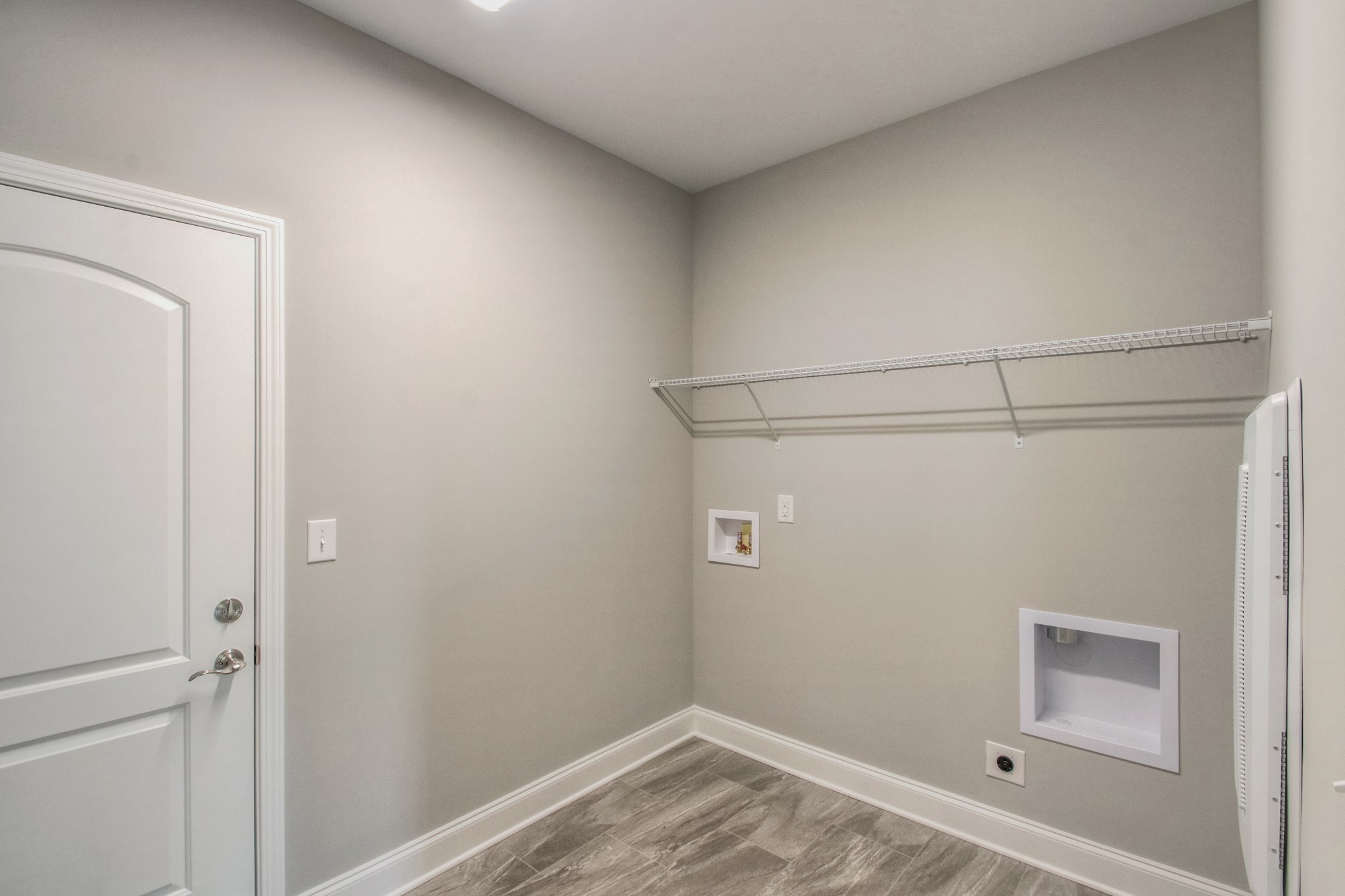 1529 Holton Road Gallatin, TN 37066 - Photo 18 of 33 a view of a small space