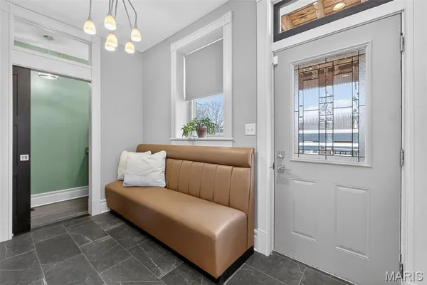 $650,000 | Undisclosed Address, St. Louis, MO 63116