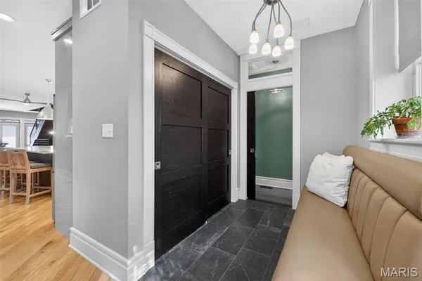 $650,000 | Undisclosed Address, St. Louis, MO 63116