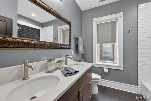 $650,000 | Undisclosed Address, St. Louis, MO 63116