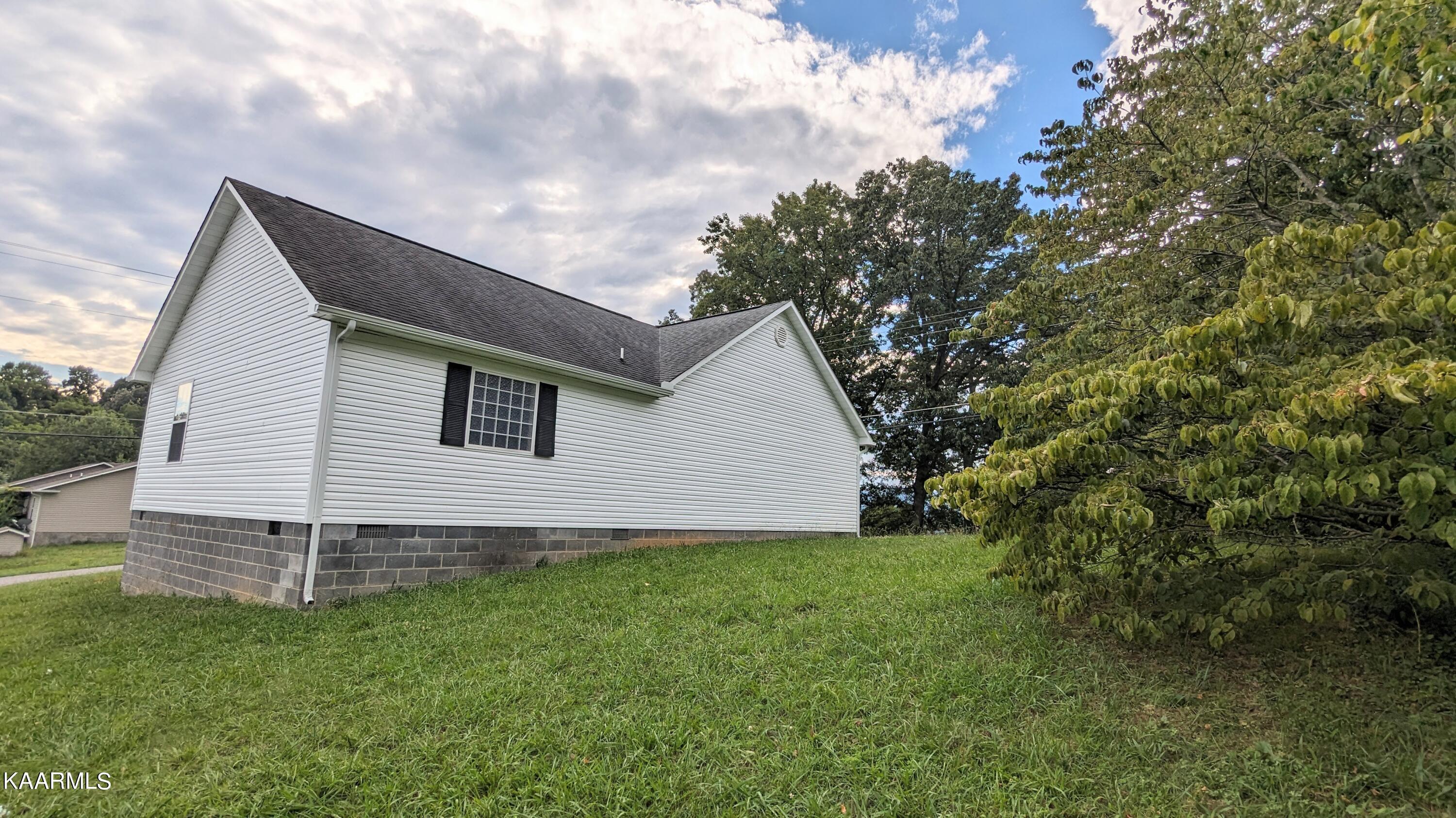 707 Mt Paran Road Jacksboro, TN 37757 - Photo 7 of 48 7