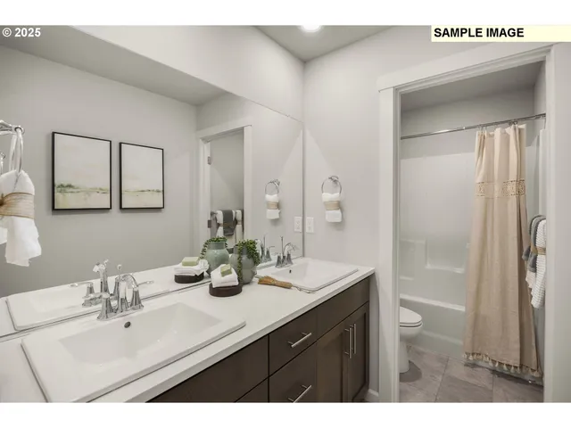 $699,900 | 8818 Southwest Peoria Lane, Tualatin, OR 97062