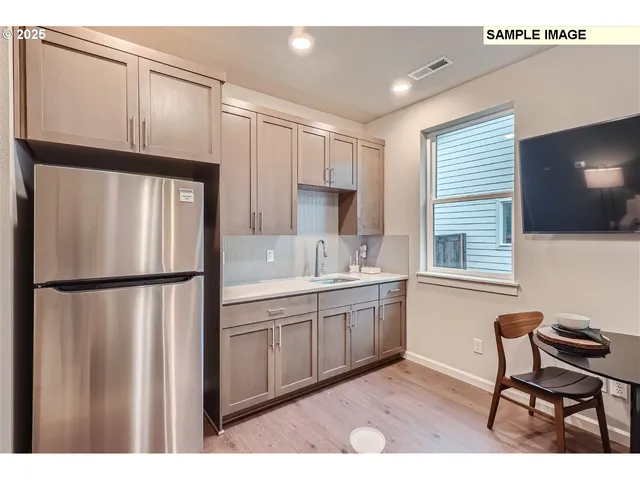 $699,900 | 8818 Southwest Peoria Lane, Tualatin, OR 97062