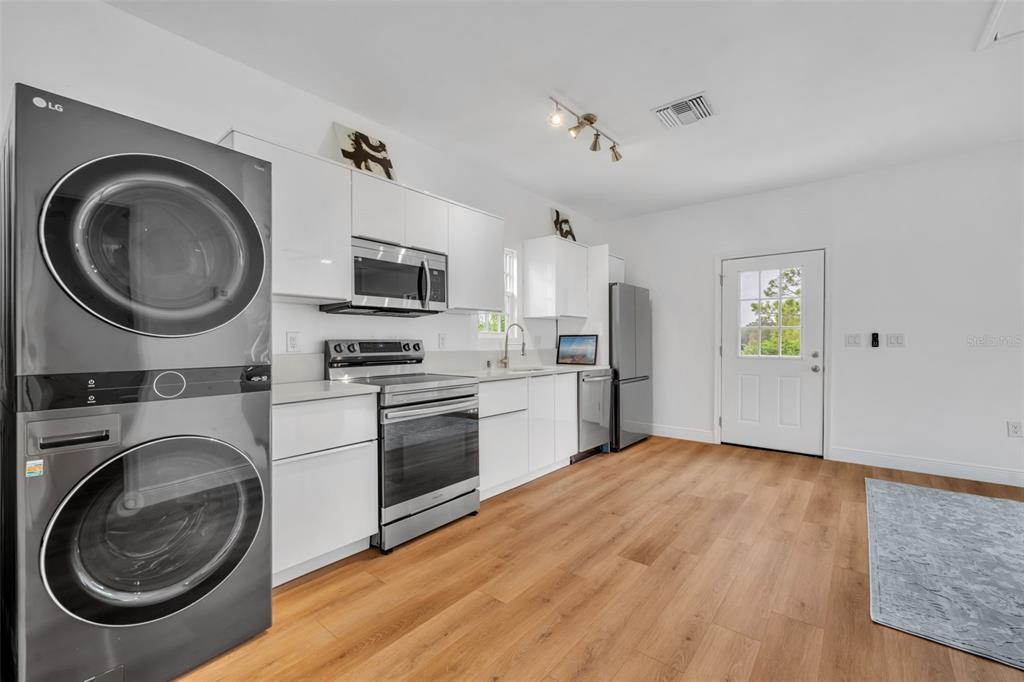 807 Oak Shadows Road Celebration, FL 34747 - Photo 73 of 95
