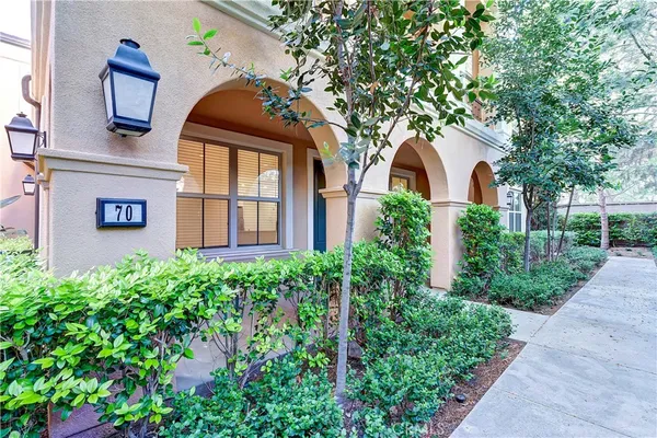 $3,600 | 70 Kempton, Irvine, CA 92620