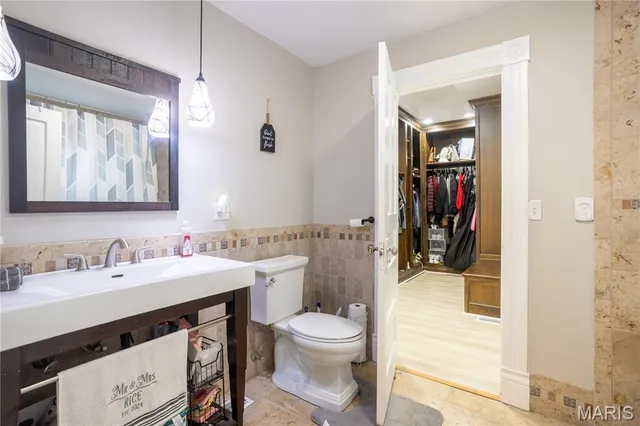 $229,900 | 422 North 7th Street, De Soto, MO 63020