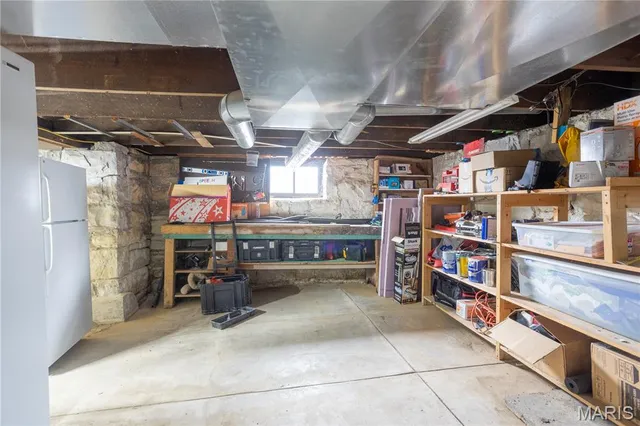 $229,900 | 422 North 7th Street, De Soto, MO 63020