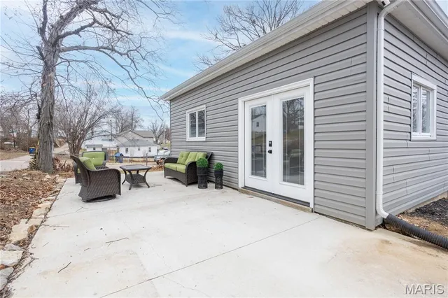 $229,900 | 422 North 7th Street, De Soto, MO 63020