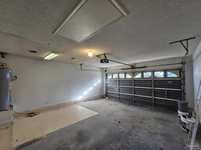 $2,050 | 28 Easton Street, Cantonment, FL 32533