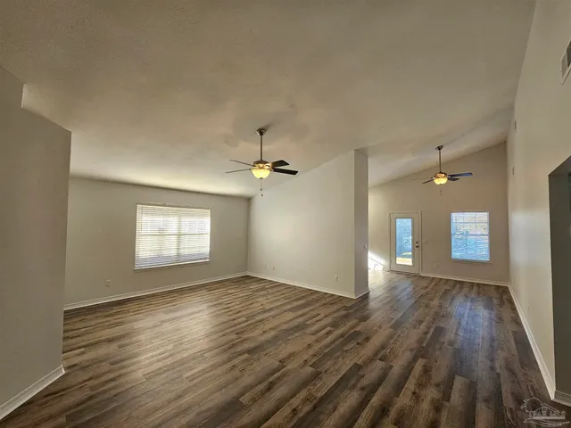 $2,050 | 28 Easton Street, Cantonment, FL 32533