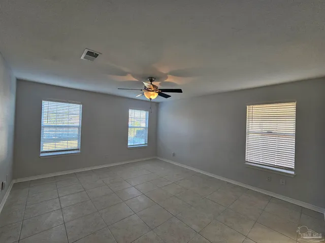 $2,050 | 28 Easton Street, Cantonment, FL 32533