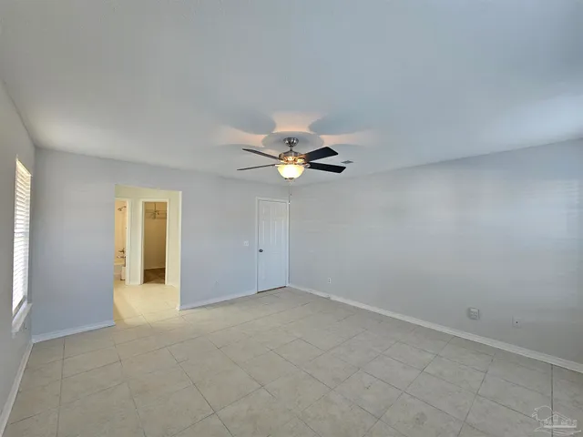 $2,050 | 28 Easton Street, Cantonment, FL 32533