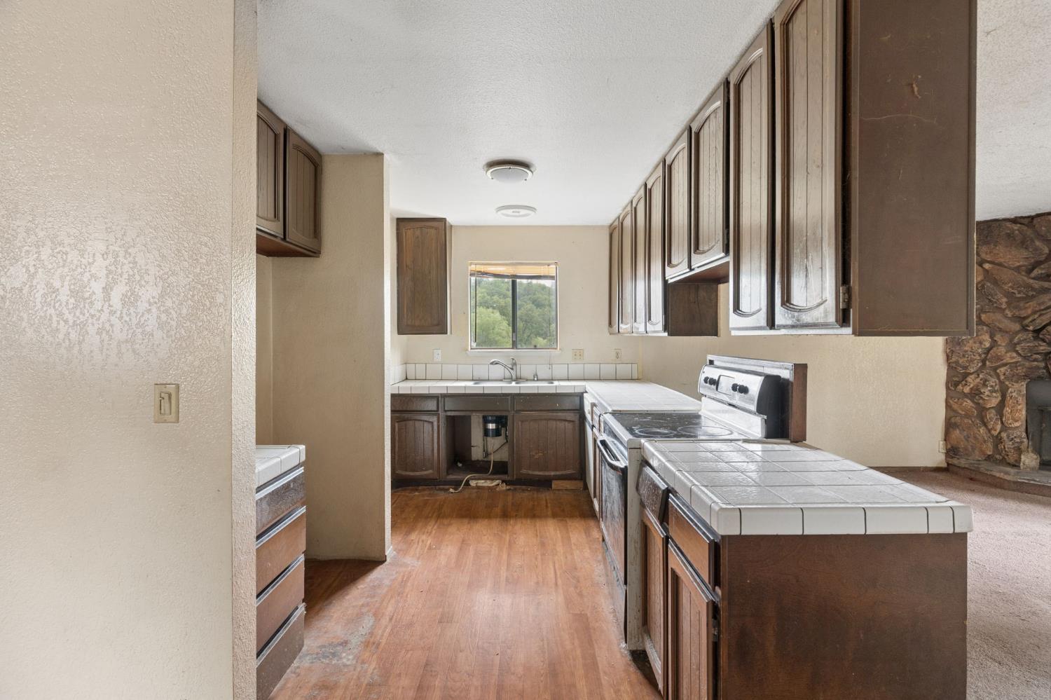 11183 Sunset Way Grass Valley, CA 95949 - Photo 14 of 49