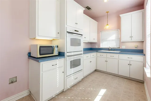 $459,000 | 2012 Creekview Drive, Commerce, TX 75428