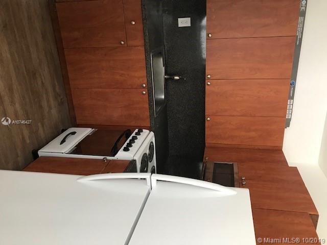 730 84th Street, Unit 4 Miami Beach, FL 33141 - Photo 6 of 9