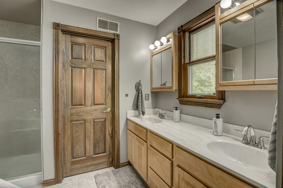 7458 Stonehouse Road Melbourne, KY 41059 - Photo 19 of 40