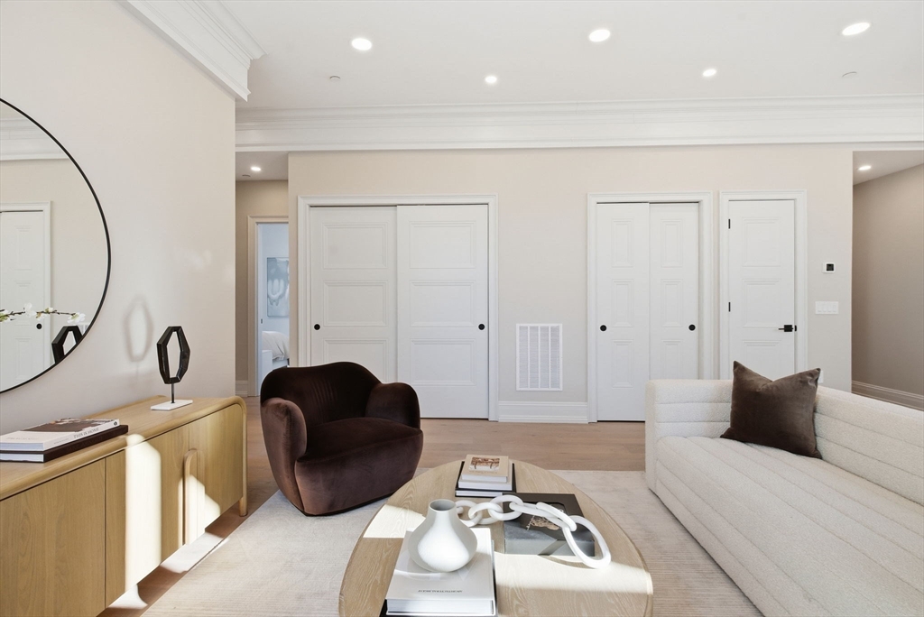 61 Hall Street, Unit 1 Waltham, MA 02453 - Photo 7 of 31