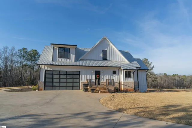 $5,200,000 | 1425 South Harper Street, Laurens, SC 29360