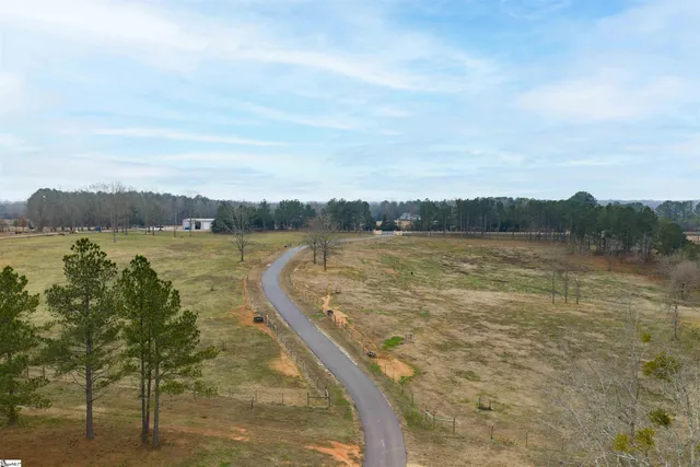 $5,200,000 | 1425 South Harper Street, Laurens, SC 29360