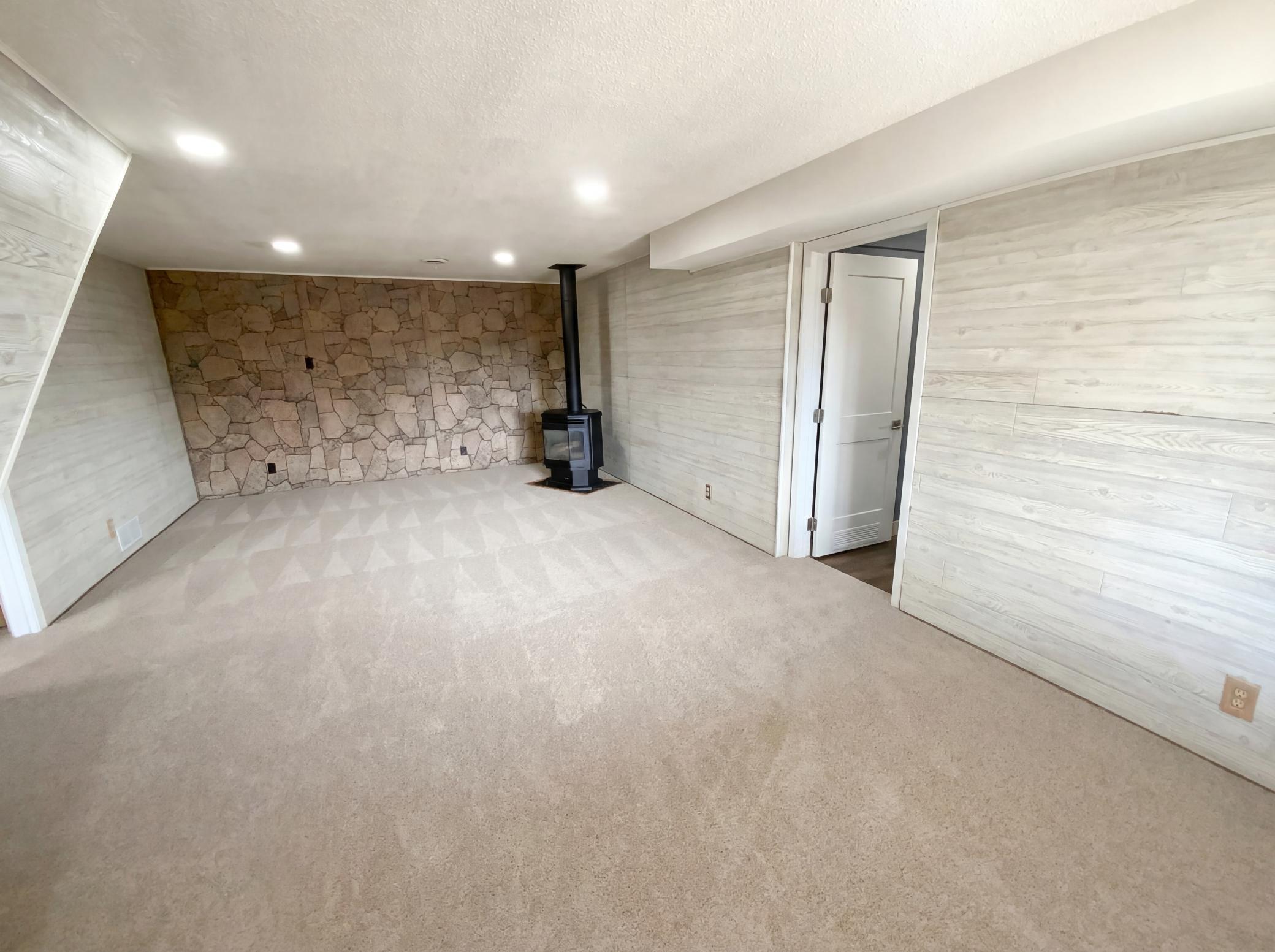 510 24th Street Southwest Rochester, MN 55902 - Photo 12 of 16