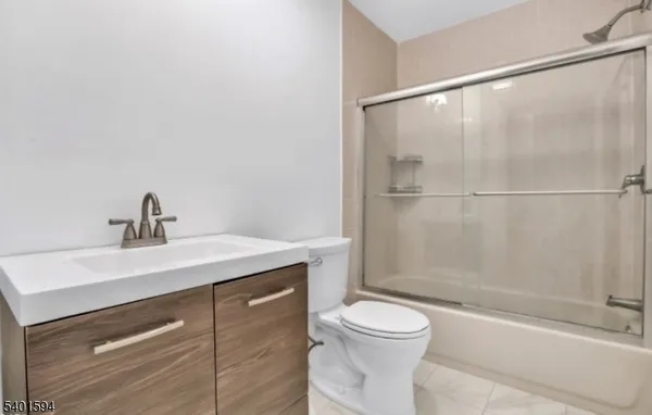 $3,250 | 2 Cory Road, Unit E, Morristown, NJ 07960