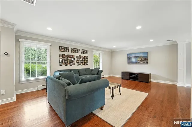 $1,599,000 | 856 Stonewall Court, Franklin Lakes, NJ 07417