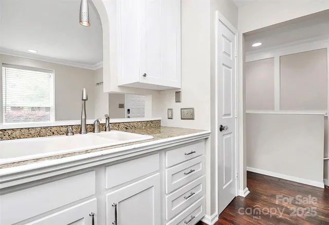 $469,000 | 328 West 6th Street, Unit 2, Charlotte, NC 28202