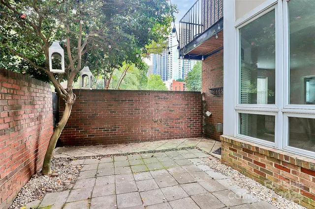 $469,000 | 328 West 6th Street, Unit 2, Charlotte, NC 28202