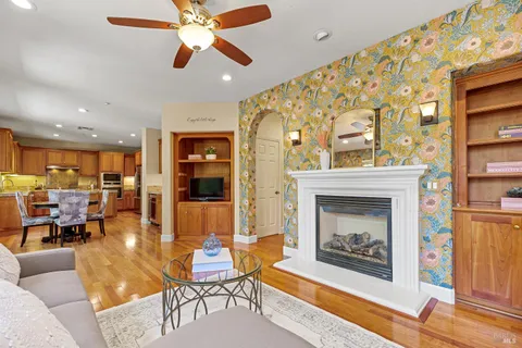 $1,290,000 | 68 Pinheiro Circle, Novato, CA 94945