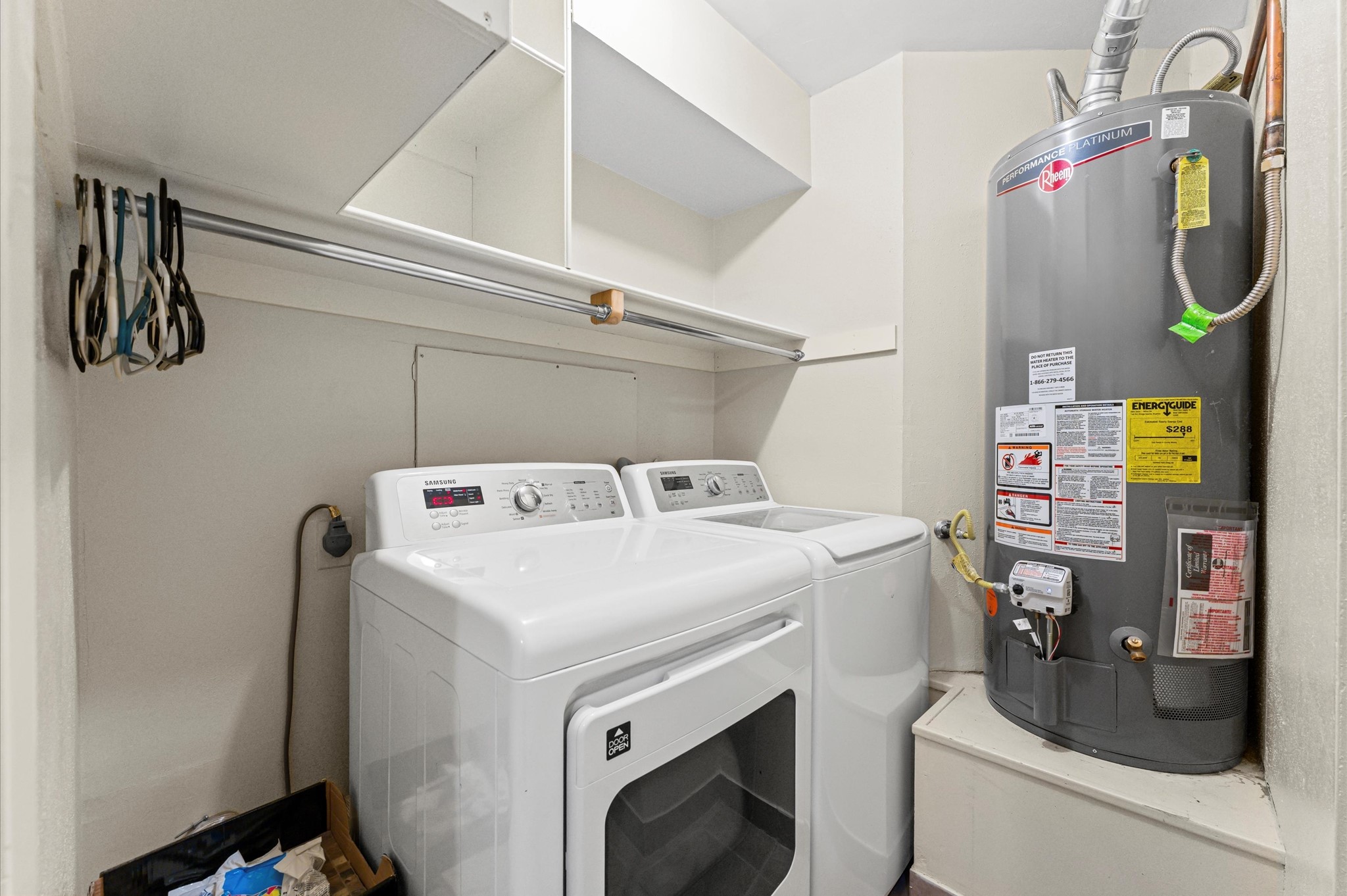 17015 Sky Blue Place Houston, TX 77095 - Photo 24 of 25 a utility room with dryer and washer