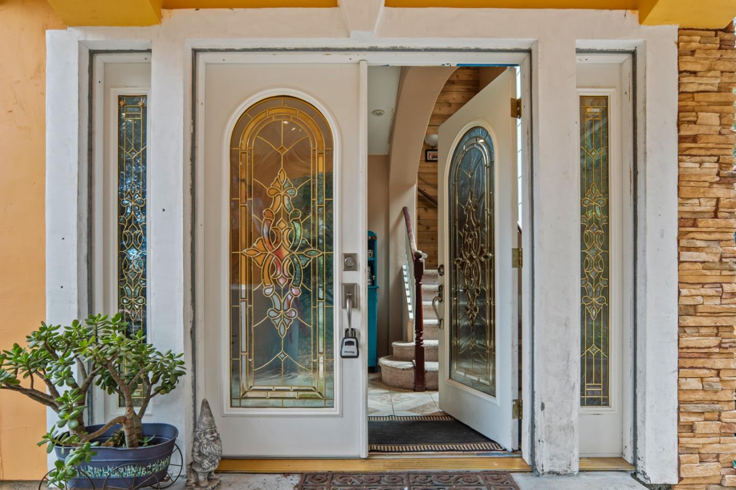 837 Lewis Road Watsonville, CA 95076 - Photo 3 of 42 Gallery Image 3