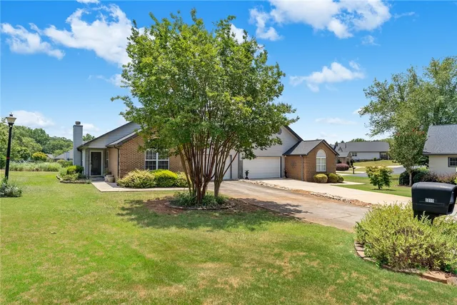 $285,000 | 1010 Cobbs Glen Drive, Anderson, SC 29621