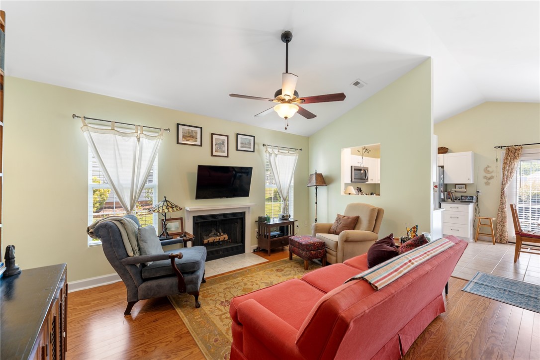 1010 Cobbs Glen Drive Anderson, SC 29621 - Photo 5 of 30