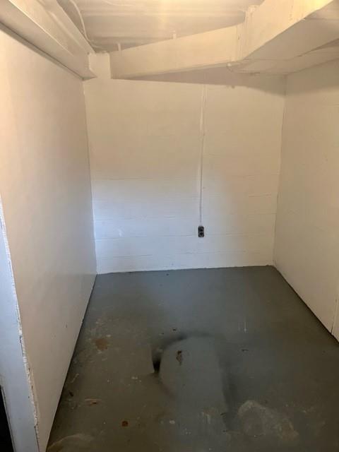 1040 5th Street Baden, PA 15005 - Photo 15 of 19 a view of room