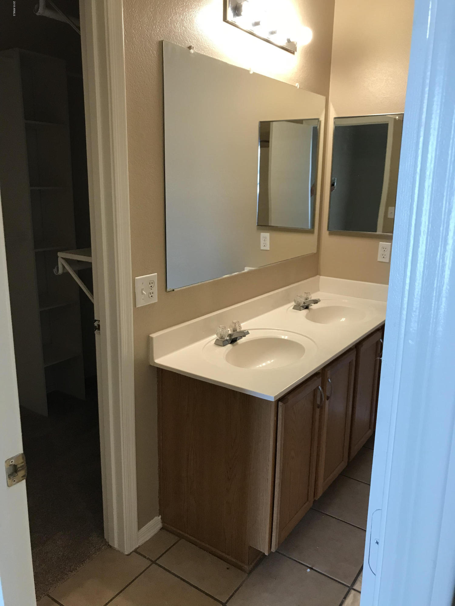 13285 West Redfield Road Surprise, AZ 85379 - Photo 12 of 16 20180615_182945814_iOS