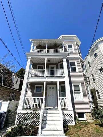 $3,950 | 67 Washburn Avenue, Unit 2, Cambridge, MA 02140