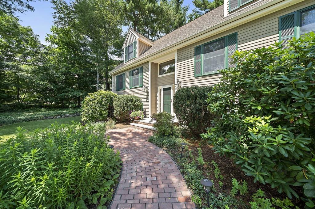 1 Nathaniel Way Canton, MA 02021 - Photo 4 of 29 Gallery Image 4
