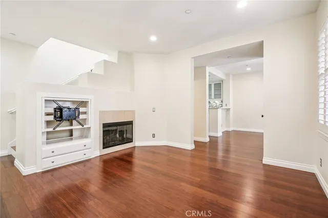 $3,200 | 78 Dovetail, Irvine, CA 92603